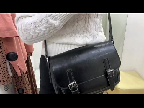❤️ Ëffentlech Masturbatioun vu jonke Bitch FeralBerry mat engem Dildo am Fittingsraum ❤️ Anal Porno bei eis lb.pornokey.ru ❌❤
