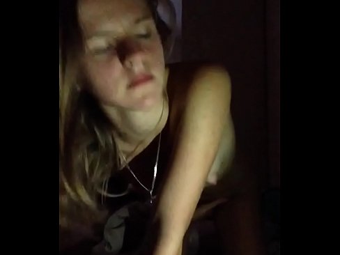 ❤️ E Meedchen masturbéiert a kummt ❤️ Anal Porno bei eis lb.pornokey.ru ❌❤